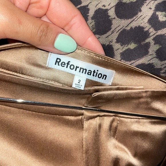 Reformation | Willa Silk Pant Size: 2 - Picture 4 of 5